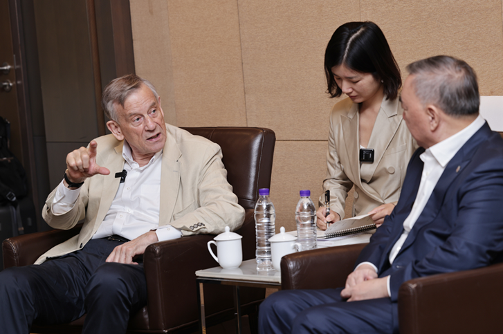 &#20247;&#24425;&#23448;&#32593;&#45;&#40;&#20013;&#22269;&#41;&#32929;&#20221;&#26377;&#38480;&#20844;&#21496;